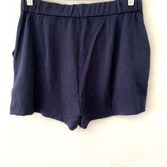 NEW NAVY SHORTS (runs small) - Picture 9 of 10
